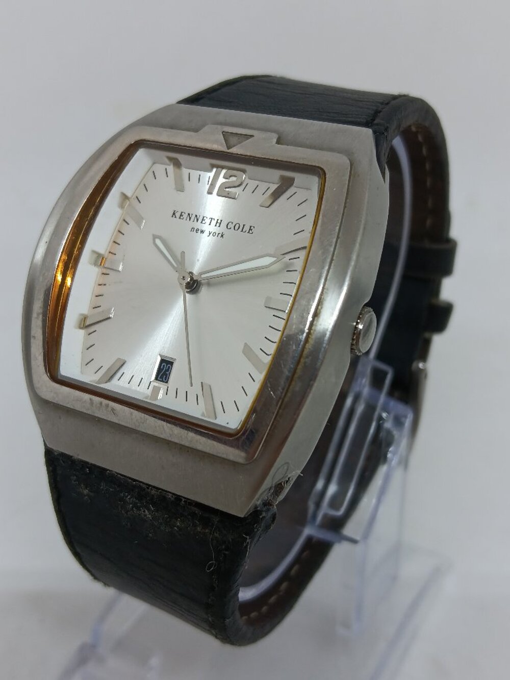Kenneth Cole KC1214 Men's 38x43mm Tonneau Case S/Steel Date Watch NEW BATT